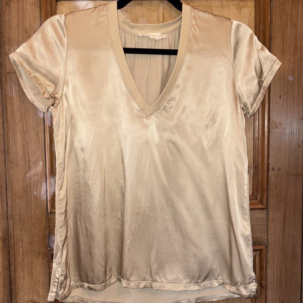 Nation LTD June V Neck Short Sleeve Hammered Satin Tee Gold Size XS
